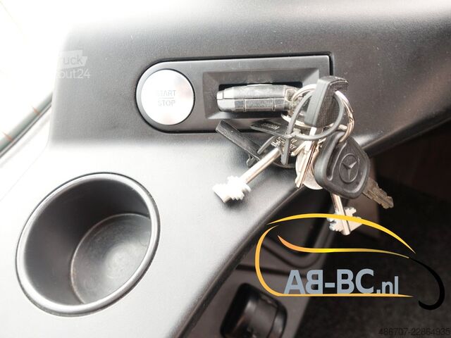 Touringcar MERCEDES-BENZ Tourismo RHD, 55 Sitze, Euro 6, mehrere ähnliche
