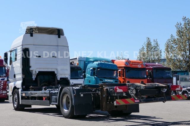 Camión con caja móvil MAN TGX 18.480 BDF 2-Tanks Vollluft Euro 6