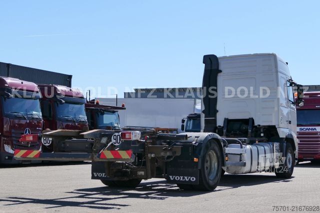Wechselfahrgestell LKW VOLVO FH 460 Globetotter BDF 2XL-Tanks Vollluft