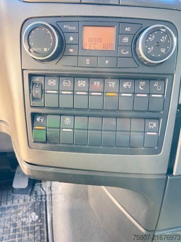 Italautó italáruszállító MAN TGX 26.440 Getränkekoffer Wingliner Retarder