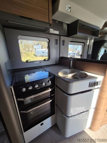 Caravana semiintegrada HYMER/ERIBA B-Klasse MC T 680 Isofix / 170 PS / Autarkie-Pak