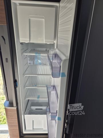 Caravana semiintegrada HYMER/ERIBA B-Klasse MC T 680 Isofix / 170 PS / Autarkie-Pak