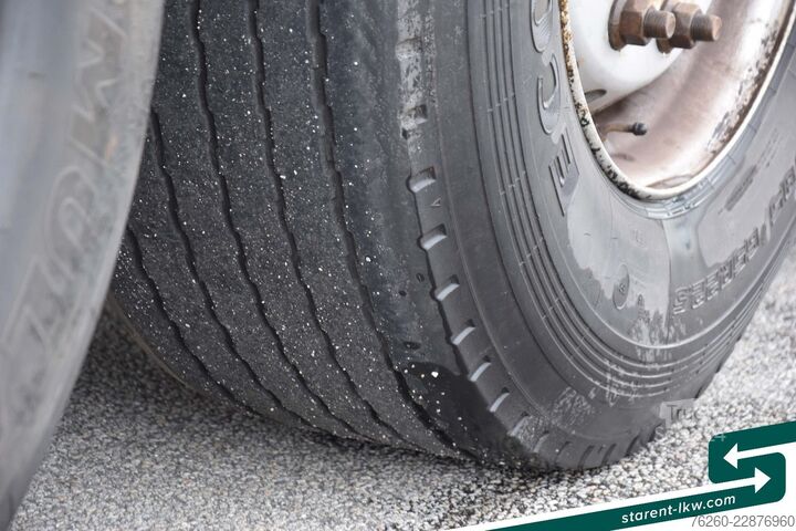 Otevřený návěs s plachtou SCHWARZMÜLLER Tautliner Zurringe Reserverad