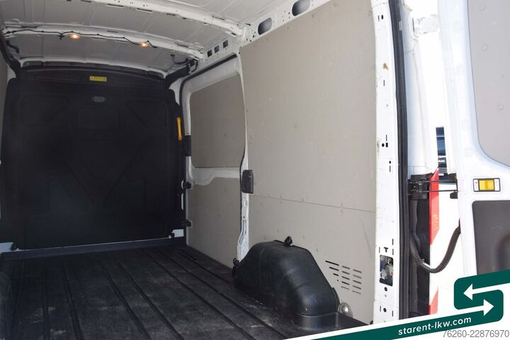 Umpikorja-auto FORD Transit 2.0 L2H2 AHK Klima Tempomat PDC TÜV 01/2