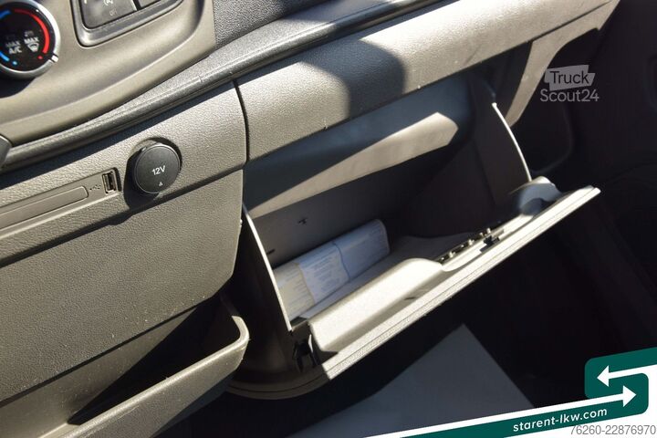 Umpikorja-auto FORD Transit 2.0 L2H2 AHK Klima Tempomat PDC TÜV 01/2