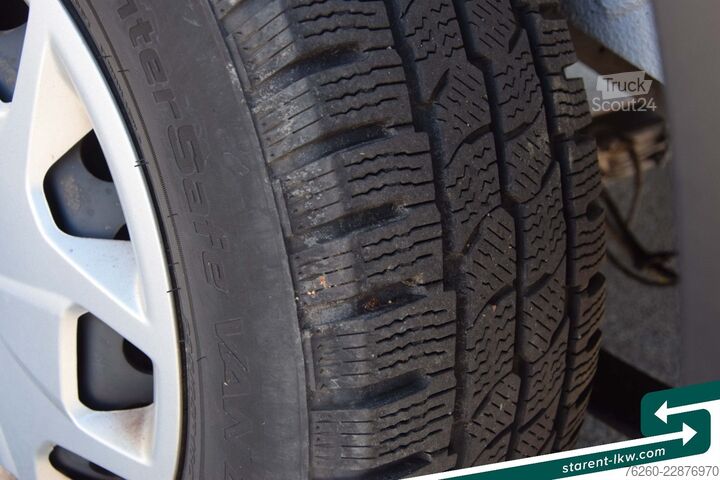 Umpikorja-auto FORD Transit 2.0 L2H2 AHK Klima Tempomat PDC TÜV 01/2