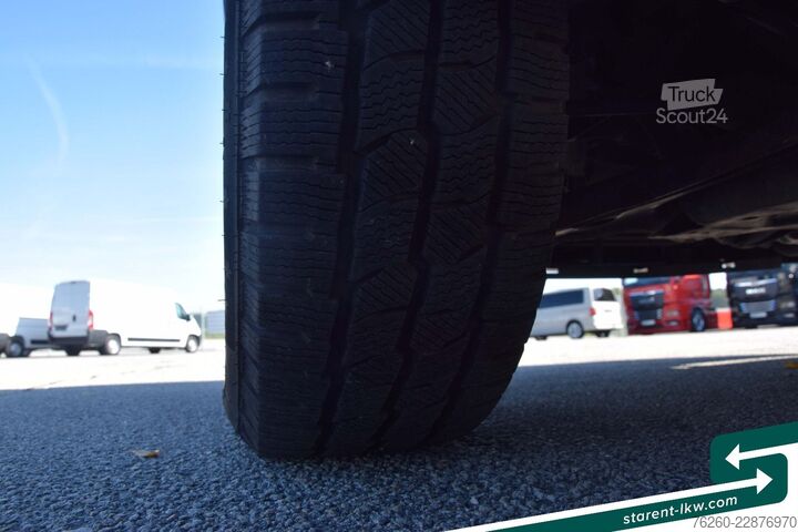 Umpikorja-auto FORD Transit 2.0 L2H2 AHK Klima Tempomat PDC TÜV 01/2