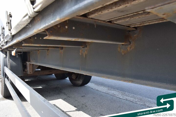 Otevřený návěs s plachtou SCHWARZMÜLLER Tautliner Zurringe Reserverad