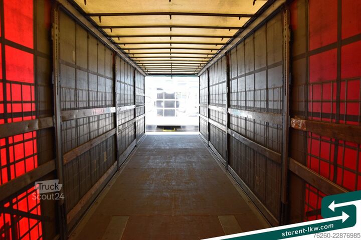Odprta polprikolica s ponjavo SCHMITZ CARGOBULL Liftachse XL + Getränke + D.C. 9.5 Zertifikat