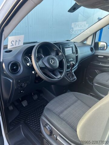Dobozos furgon MERCEDES-BENZ Vito 114 LANG KLIMA TEMPOMAT WERKZEUGSCHRÄNK