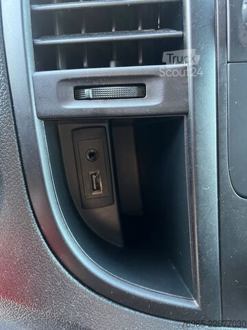 Dobozos furgon MERCEDES-BENZ Vito 114 LANG KLIMA TEMPOMAT WERKZEUGSCHRÄNK