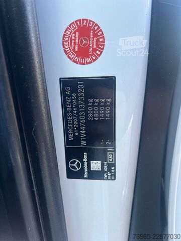 Dobozos furgon MERCEDES-BENZ Vito 114 LANG KLIMA TEMPOMAT WERKZEUGSCHRÄNK