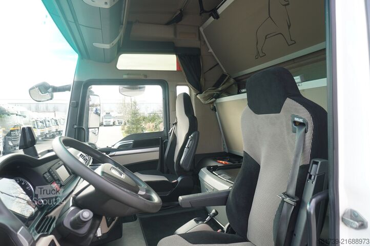 Autocamion cu macara / 2 unități MAN TGX 26.470 tow truck / NEW galvanized