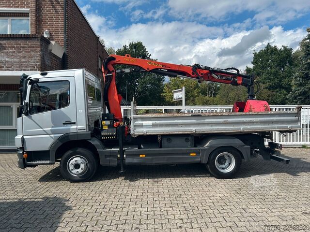 Furgón volquete trilateral MERCEDES-BENZ 822 Atego MEILLER 3Skipper +PK7002 + Greifer