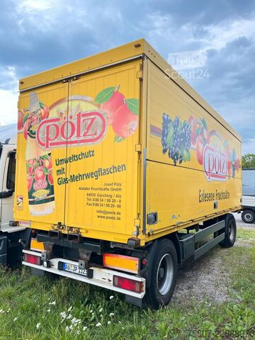 Remorque à boissons  Schwenkwand Getränke Stapleraufnahme