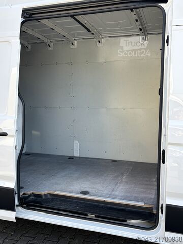 Visok in dolg zabojni tovornjak VW Crafter 35*L3H2*Klima*Kamera*Tem*1.Hand*