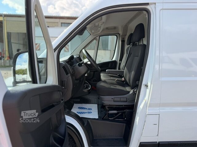 Visokostropni furgon z dolgo medosno razdaljo Peugeot Boxer Kasten 435 L4H2  180 AUT/NAvi/PDC