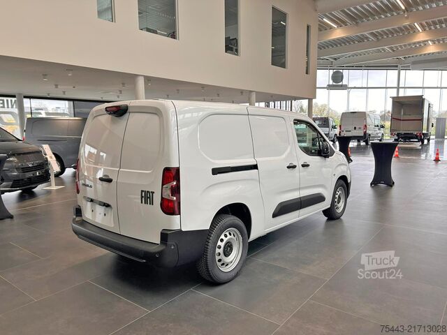 Slēgtais furgons Fiat Doblò F5272 XL Diesel 130 PK Automaat