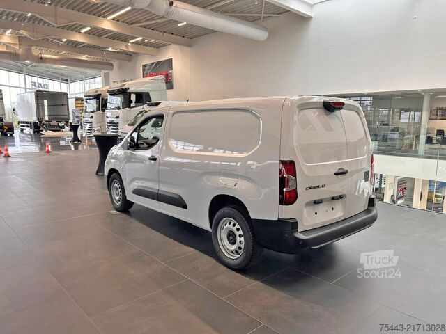 Slēgtais furgons Fiat Doblò F5272 XL Diesel 130 PK Automaat