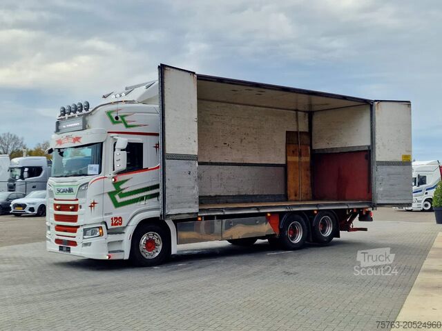 Kuffert Scania R580 V8 NGS Highline 6x2 - Box with sidedoors -...