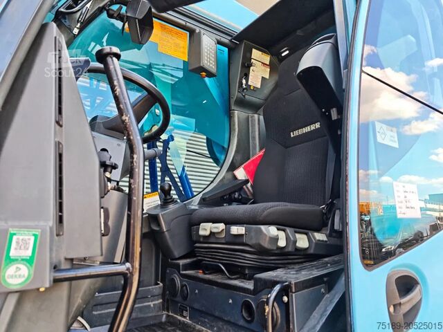 All-terrain crane Liebherr LTC 1045-3.1 Jip!