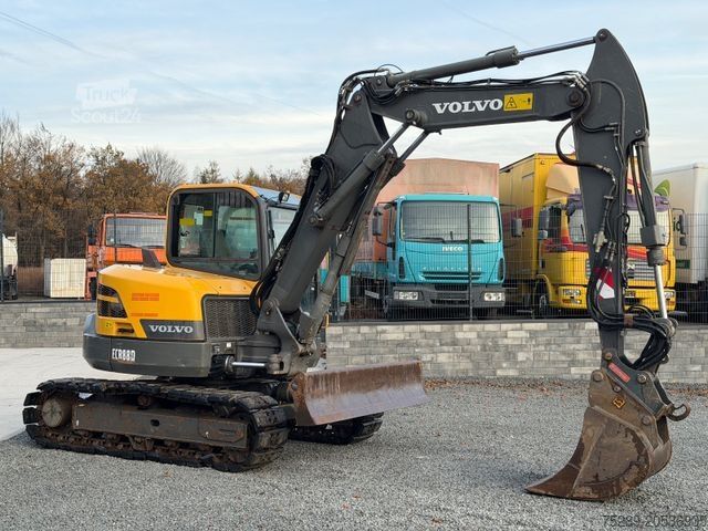 Minibagger VOLVO ECR 88 D Verstellauslger OQ Oilquick