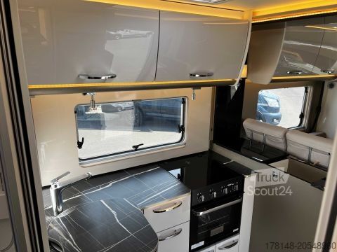 Teilintegriertes Wohnmobil Bürstner Lyseo Gallery TD 689 G