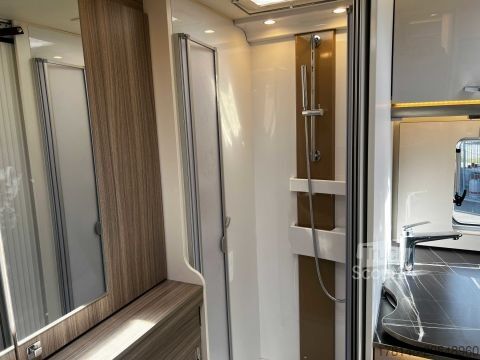 Teilintegriertes Wohnmobil Bürstner Lyseo Gallery TD 689 G
