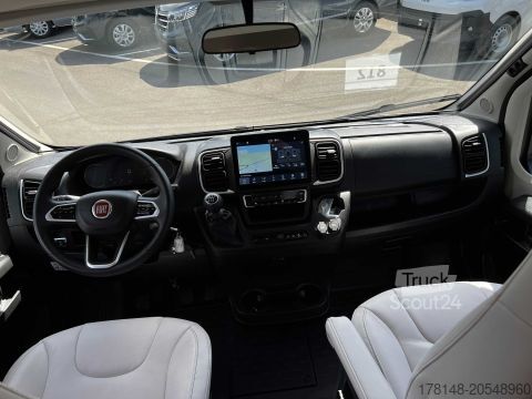 Caravana semiintegrada Bürstner Lyseo Gallery TD 689 G