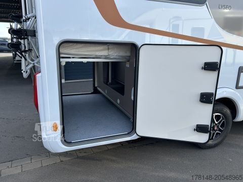 Caravana semiintegrada Bürstner Lyseo TD 736