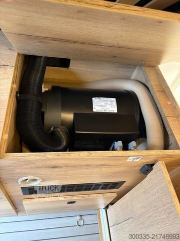 Kamper CLEVER Spirit 600 Automatik- Längsbetten - Mj. 2026