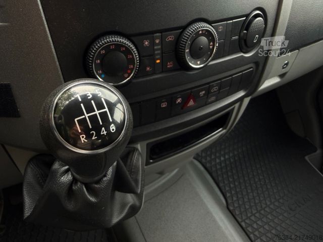 Minibuss VOLKSWAGEN Crafter 2.0 TDi 84 KW L2H2 9 Sitze Klima Ahk Eu5