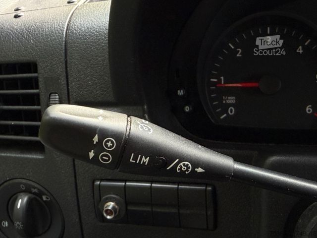 Minibuss VOLKSWAGEN Crafter 2.0 TDi 84 KW L2H2 9 Sitze Klima Ahk Eu5