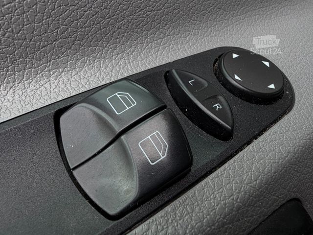 Minibuss VOLKSWAGEN Crafter 2.0 TDi 84 KW L2H2 9 Sitze Klima Ahk Eu5