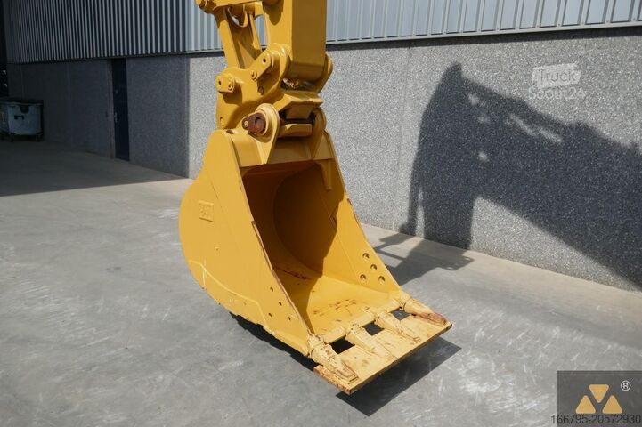 Excavator pe șenile Caterpillar 320ELRR