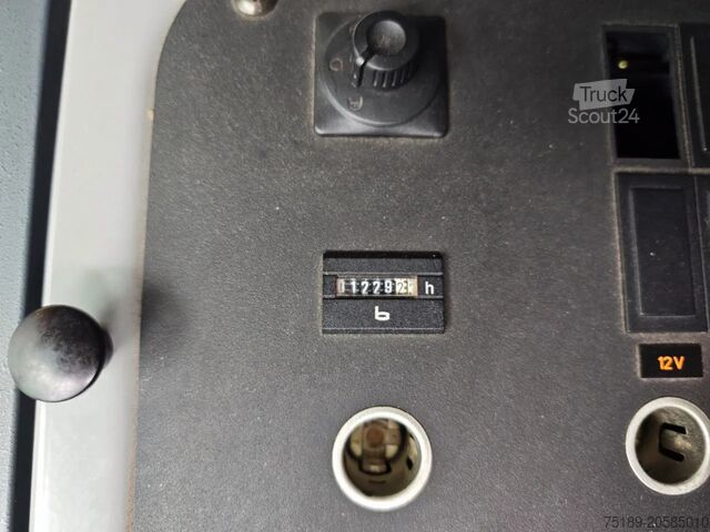 Kule vinç Liebherr MK63 6x6x6