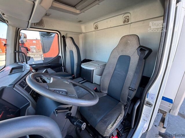 Μεταφορά σε ψυγείο/κατάψυξη Volvo FL 250 4x2 THERMOKING V-100 Max / BOX L=8255 mm