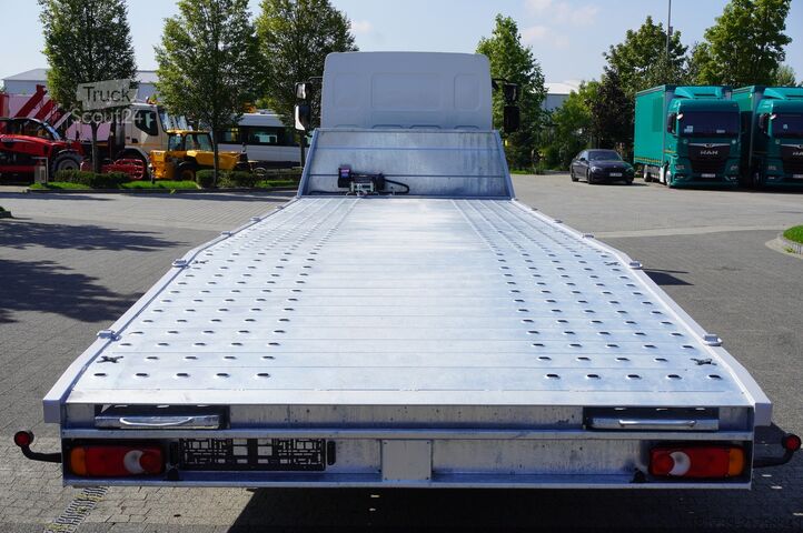 Kraanopbouw Renault D12 / New galvanized tow truck superstru