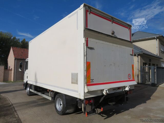 Furgão fechado MAN TGL 8.180