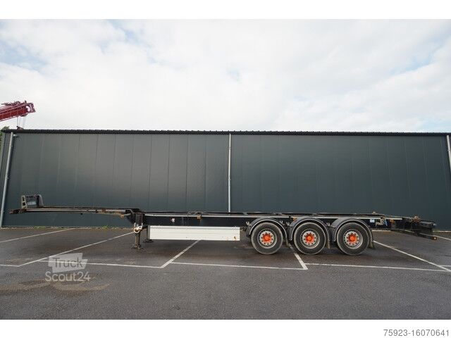 Wechselfahrgestell LAG 3 AXLE CONTAINER TRANSPORT TRAILER