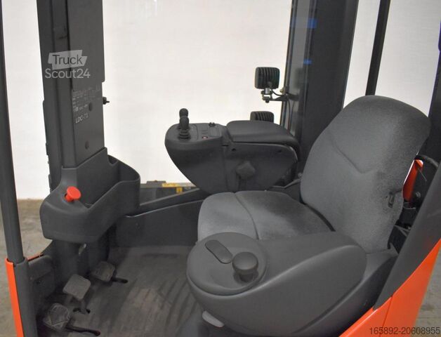 Skyvemasttruck Linde R 16 X 116-03