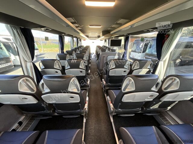 Diaľkový autobus Mercedes-Benz Tourismo 15 RHD