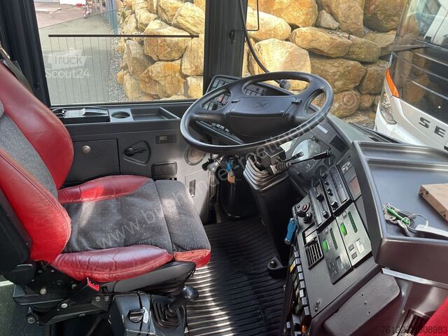 Kétemeletes Setra S 328 DT