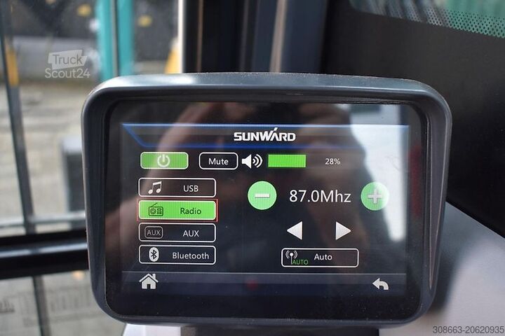 Retroescavadora Sunward SWE90UF 2PB