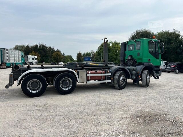 Roll-off tipper truck IVECO IVECO TRAKKER AD340T41 USATO SCARRABILE