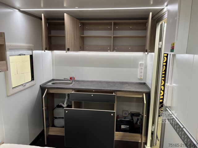 Remorci speciale și alte vehicule Vezeko TK C 18.35 SP Offroad Campinganhänger