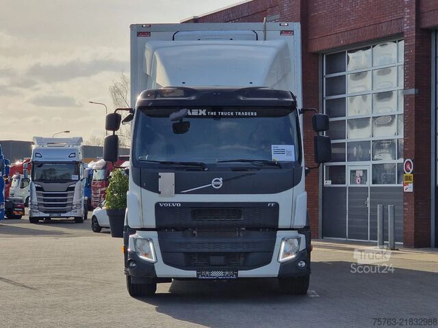 Maleta Volvo FE 320 - Euro 6 - full air - side opening - lif...
