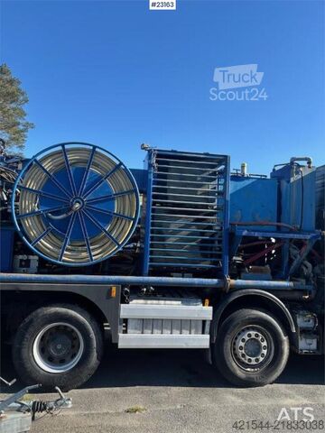 Mixer Mercedes-Benz Arocs with a Meyco Roadrunner concrete spray unit