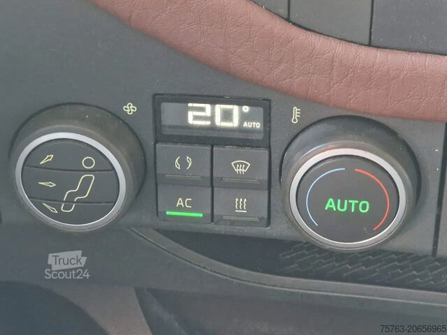 Kranwagen Volvo FH 13.540 8x4*4 - HMF2620 K6 Crane 2017 with re...