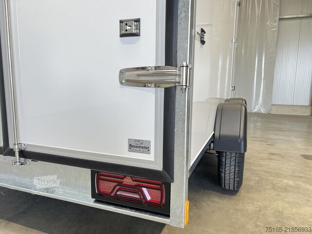 Kofferanhänger HENRA Box Trailer Kofferanhänger